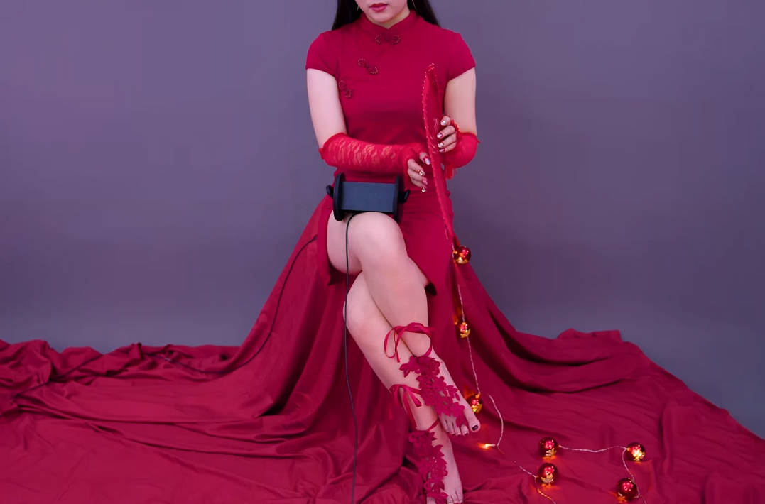 晓爱-ASMR 新年福利 红色旗袍折扇中国风-助眠音声网