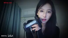 小羊喵 蓝色旗袍黑白双丝_舔耳口腔音-助眠音声网